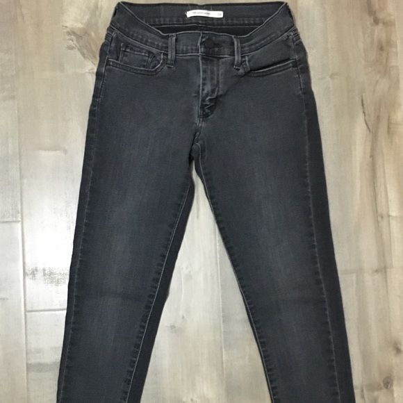 Levi’s Women Jeans - Picture 2 of 6